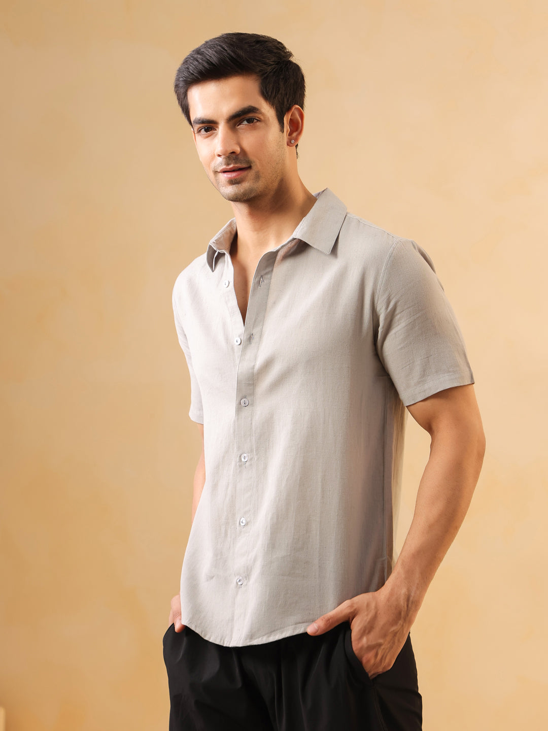 Grey Solid Band Collar Short Sleeves Cotton Men's Shirt